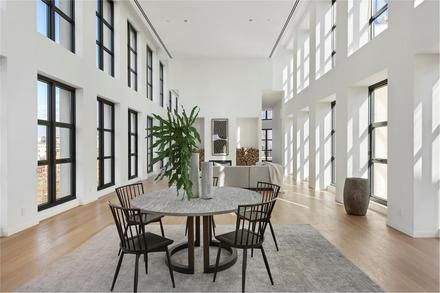 ed61017dd48bf4d5d95f3ce1752f6e17